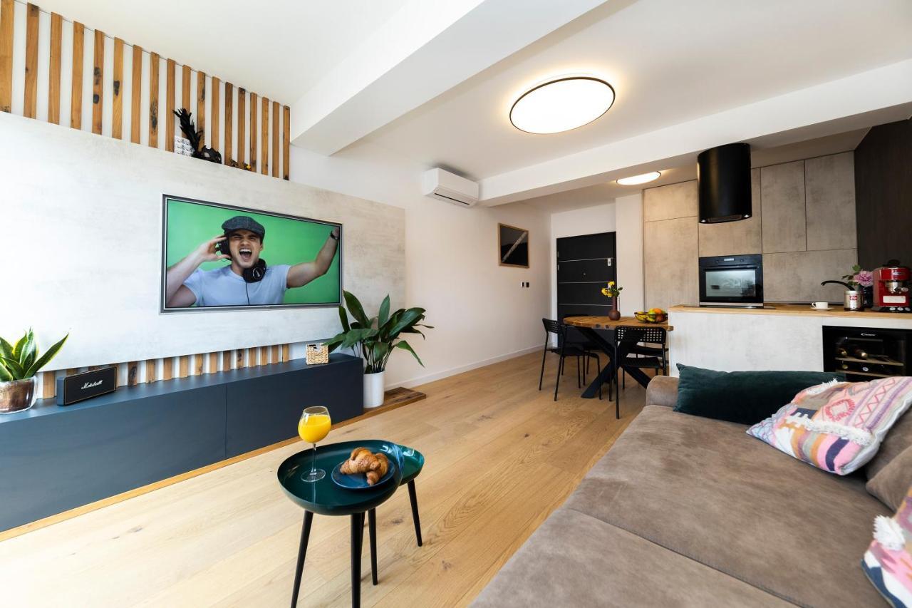 Apartament Pleasing Place Free Private Parking